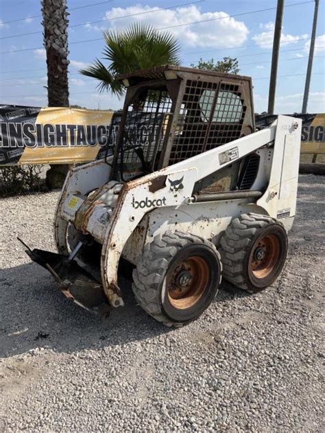 853 skid steer|bobcat 853 lift capacity.